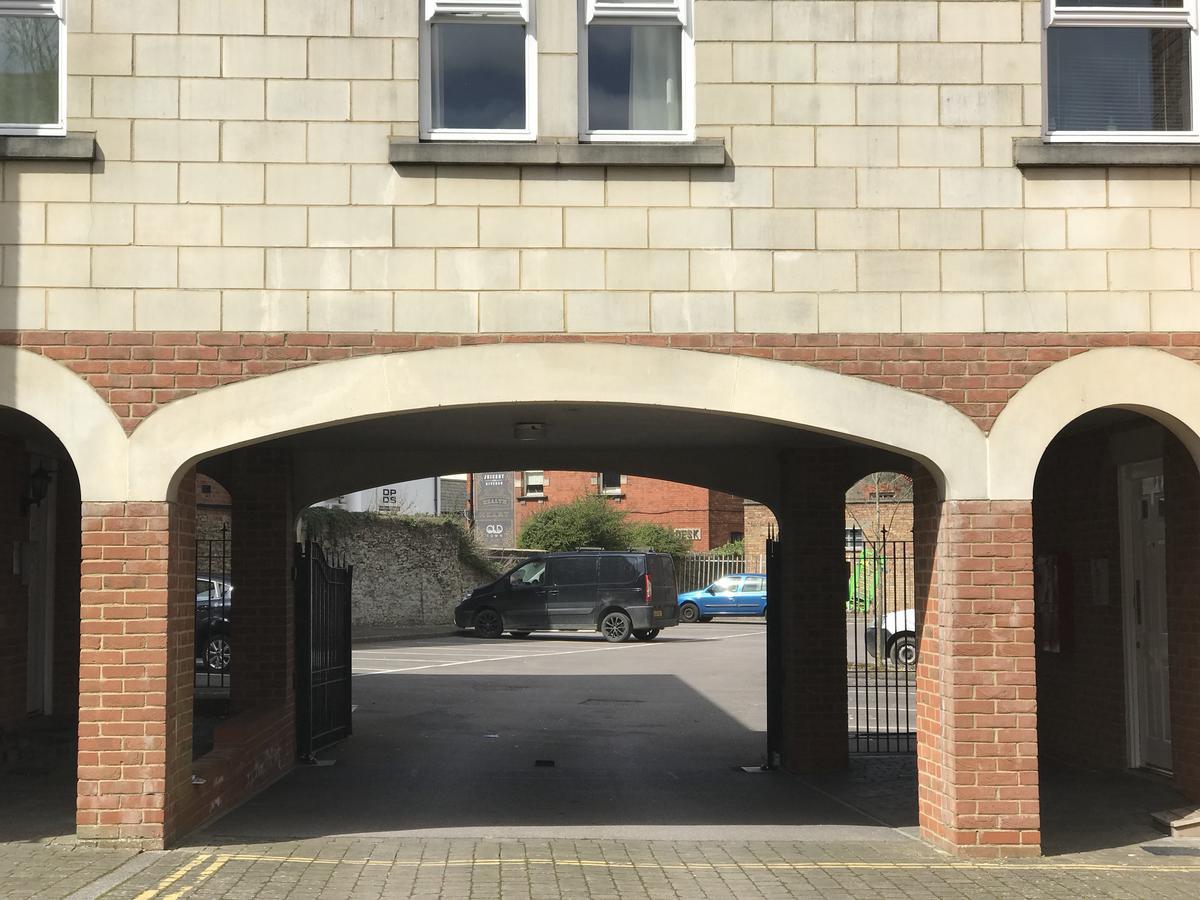 Godwin Court 21 Apartment Swindon Bagian luar foto